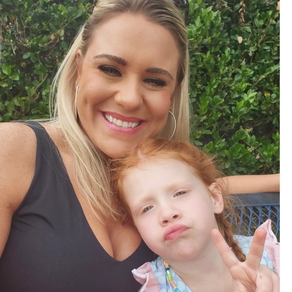 Meet your Posher, Crystal - Picture 1 of 1